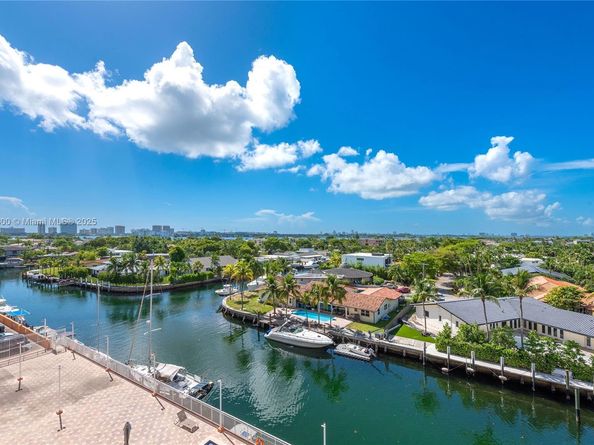 2450 NE 135th St 607, North Miami FL 33181