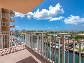 2450 NE 135th St 607, North Miami FL 33181