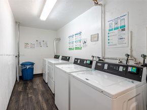 2450 NE 135th St 607, North Miami FL 33181