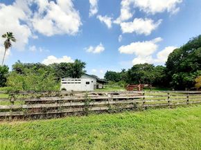 13851 SW 26th St, Davie FL 33325