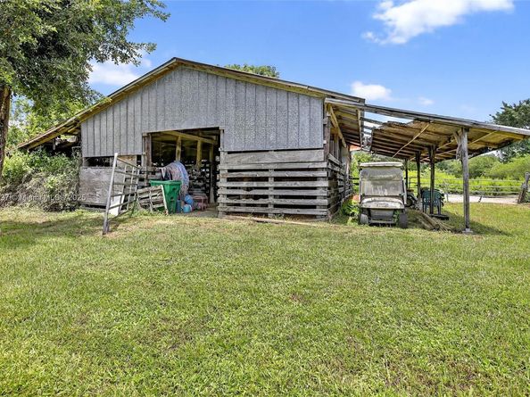 13851 SW 26th St, Davie FL 33325