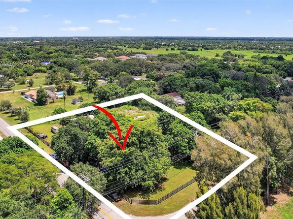 13851 SW 26th St, Davie FL 33325