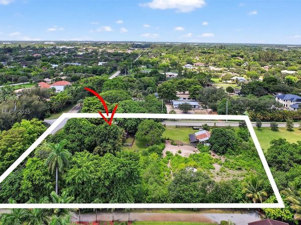 13851 SW 26th St, Davie FL 33325