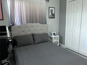 6960 NW 11th Ct, Margate FL 33063