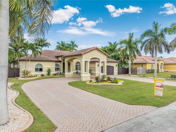 13163 SW 191st Ter, Miami FL 33177