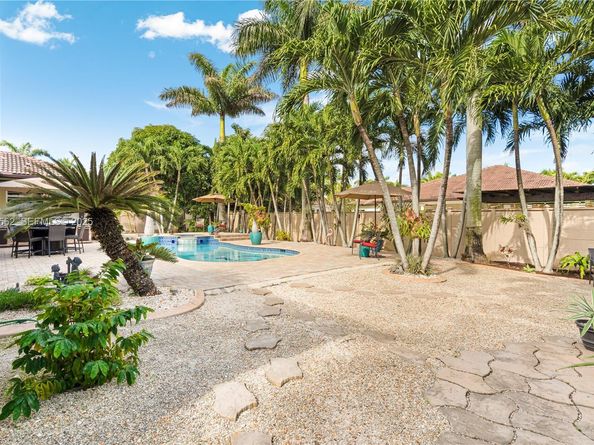 13163 SW 191st Ter, Miami FL 33177