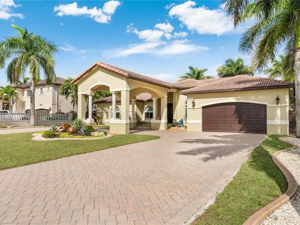 13163 SW 191st Ter, Miami FL 33177