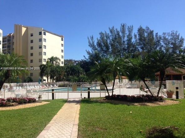 3910 Inverrary Blvd 304B, Lauderhill FL 33319