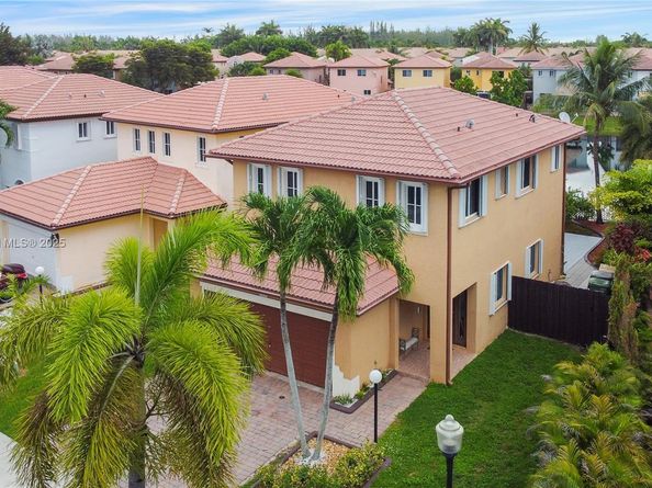 1033 NE 41st Ave, Homestead FL 33033