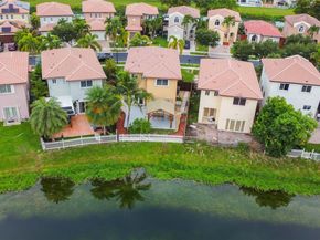 1033 NE 41st Ave, Homestead FL 33033
