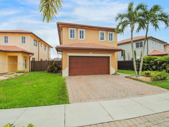 1033 NE 41st Ave, Homestead FL 33033
