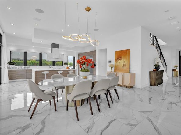 16572 S Botaniko Dr S, Weston FL 33326