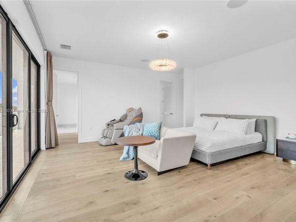 16572 S Botaniko Dr S, Weston FL 33326