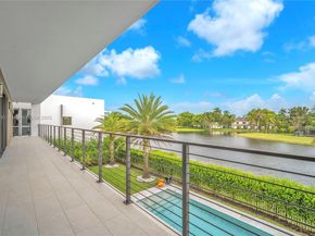 16572 S Botaniko Dr S, Weston FL 33326