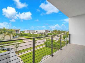 16572 S Botaniko Dr S, Weston FL 33326