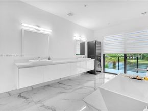 16572 S Botaniko Dr S, Weston FL 33326