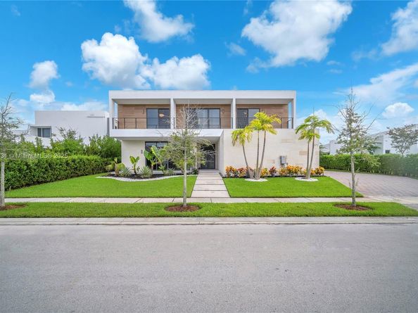 16572 S Botaniko Dr S, Weston FL 33326