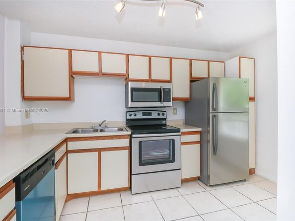 8051 SW 21st Ct 8051, Miramar FL 33025