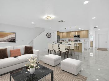 4456 Crystal Lake Dr