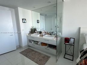 650 NE 32nd St 4406, Miami FL 33137
