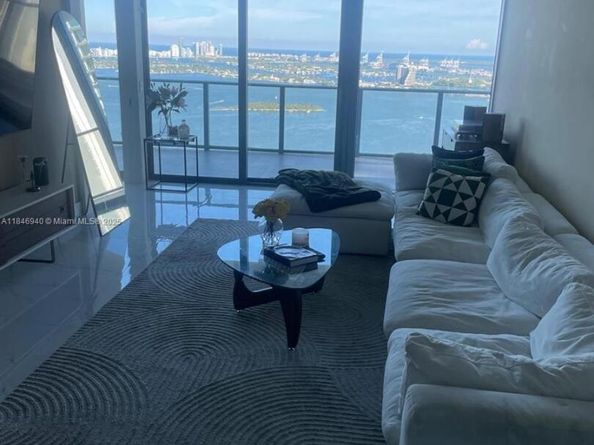 650 NE 32nd St 4406, Miami FL 33137