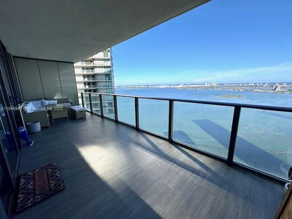 650 NE 32nd St 4406, Miami FL 33137