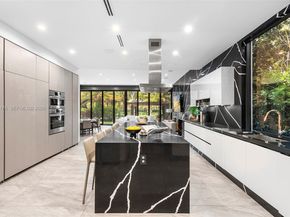 521 Holiday Dr, Hallandale Beach FL 33009