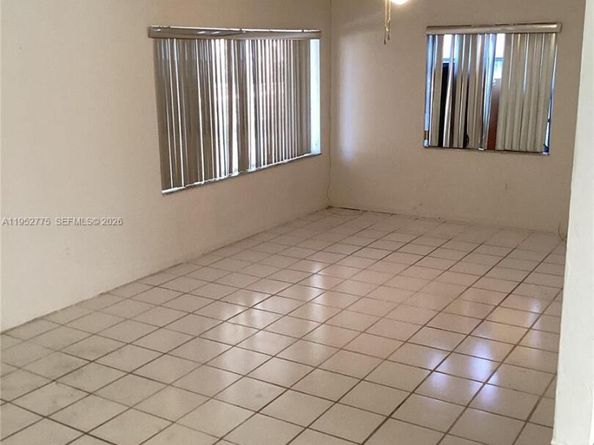 4824 NW 15th Ct, Miami FL 33142