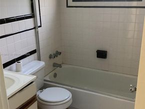 4824 NW 15th Ct, Miami FL 33142