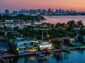 1825 Cleveland Rd, Miami Beach FL 33141