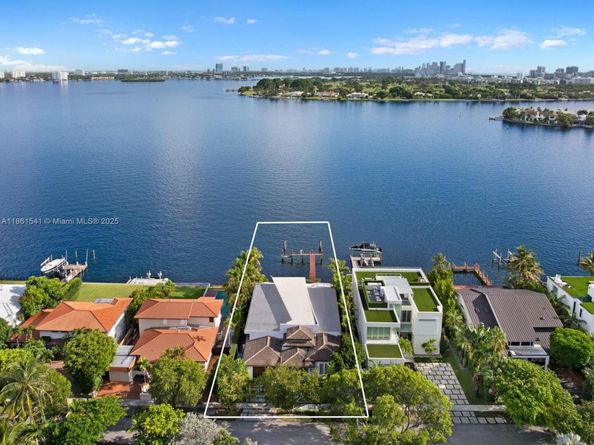 1825 Cleveland Rd, Miami Beach FL 33141
