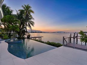 1825 Cleveland Rd, Miami Beach FL 33141
