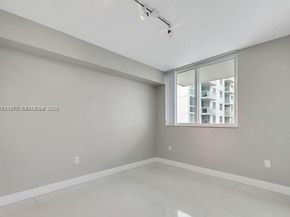 1871 NW S River Dr 1606, Miami FL 33125
