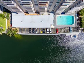 437 Golden Isles Dr 11J, Hallandale Beach FL 33009