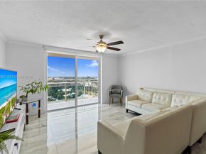 437 Golden Isles Dr 11J, Hallandale Beach FL 33009