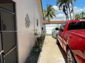 16361 SW 114th Ct, Miami FL 33157