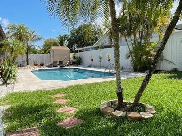 16361 SW 114th Ct, Miami FL 33157