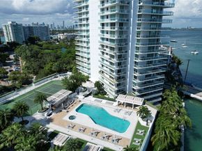 10 Venetian Way 604, Miami Beach FL 33139