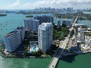 10 Venetian Way 604, Miami Beach FL 33139