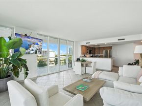 10 Venetian Way 604, Miami Beach FL 33139