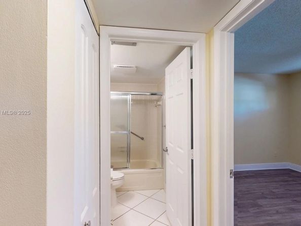 7220 Lake Cir Dr 106, Margate FL 33063