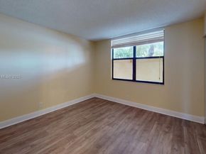 7220 Lake Cir Dr 106, Margate FL 33063