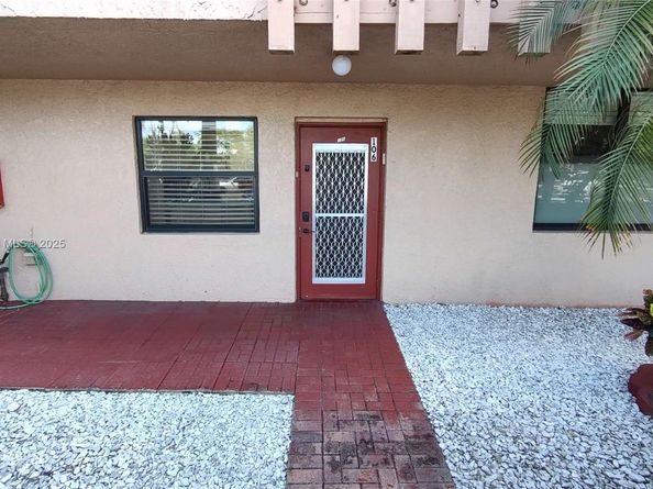 7220 Lake Cir Dr 106, Margate FL 33063