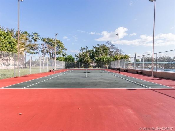 7220 Lake Cir Dr 106, Margate FL 33063