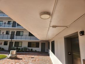2924 Day Ave PH4N, Coconut Grove FL 33133