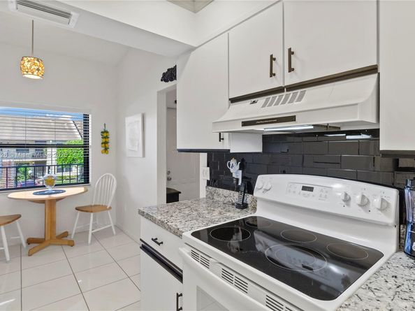 7831 Willow Spring Dr 525, Lake Worth FL 33467