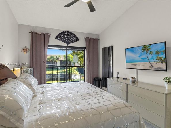 7831 Willow Spring Dr 525, Lake Worth FL 33467