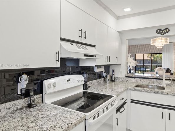 7831 Willow Spring Dr 525, Lake Worth FL 33467