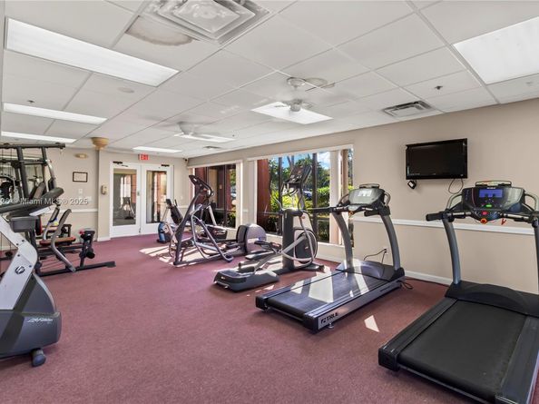 7831 Willow Spring Dr 525, Lake Worth FL 33467