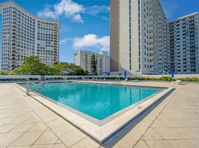 5601 Collins Ave 1618, Miami Beach FL 33140